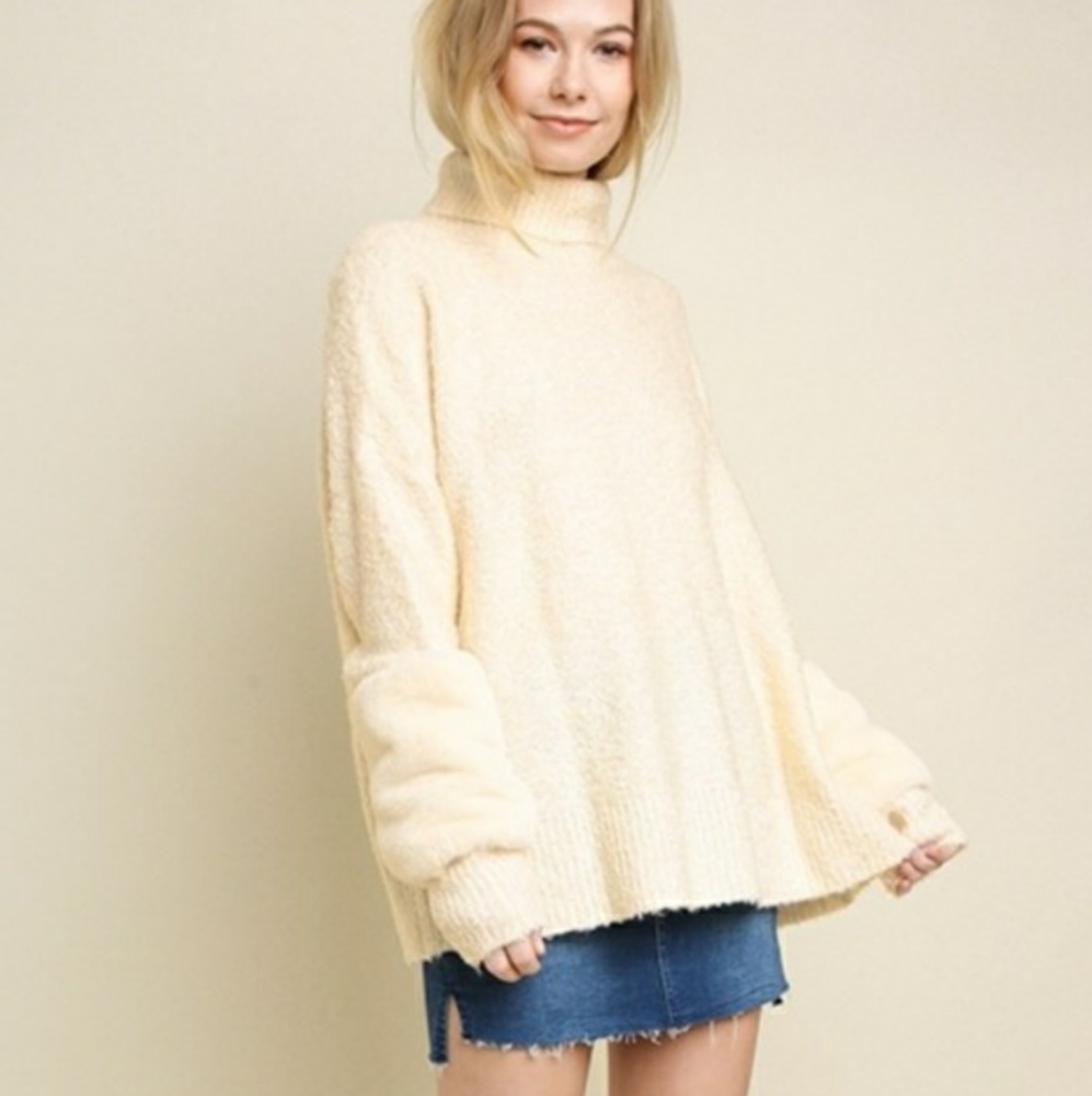 Umgee Puff Sleeve Detail Sweater